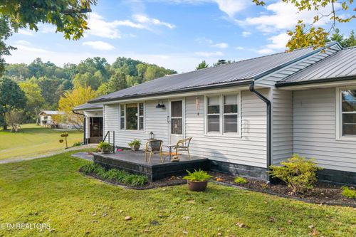 220 Butler Mill Rd, Maryville, TN, 37803-3311 | Card Image