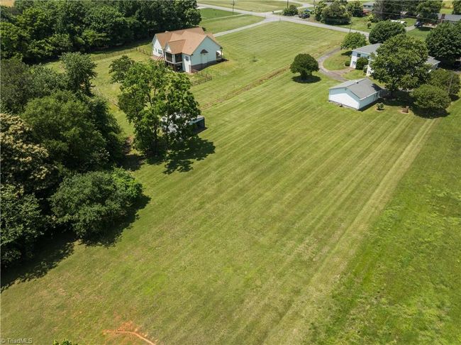 2025 W Main St, House other with 3 bedrooms, 2 bathrooms and null parking in Yadkinville NC | Image 8