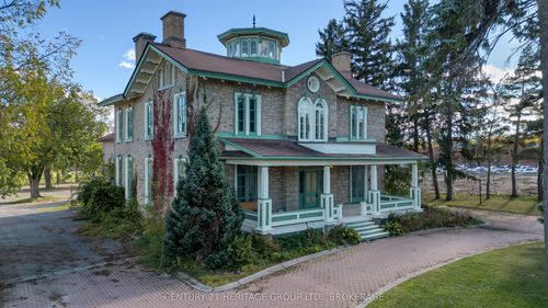 389 King St E, Gananoque, ON, K7G1G6 | Card Image