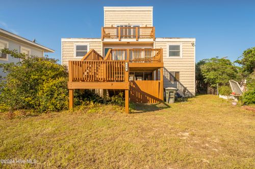 714 Ocean Boulevard, Topsail Beach, NC, 28445 | Card Image