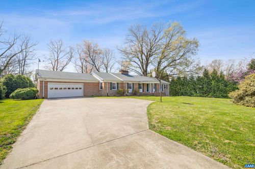 505 W Baker St, Gordonsville, VA, 22942-9616 | Card Image