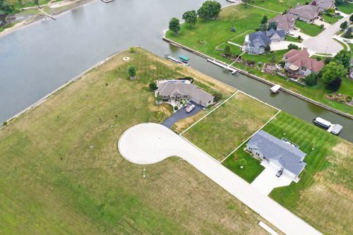 1277 Summerland Ky, Machesney Park, IL, 61103-8837 | Card Image