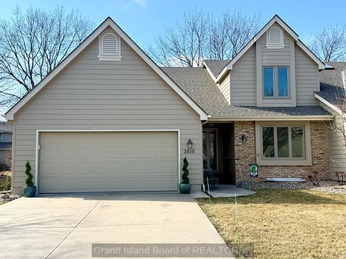 2810 Brentwood Blvd, Grand Island, NE, 68801-7200 | Card Image