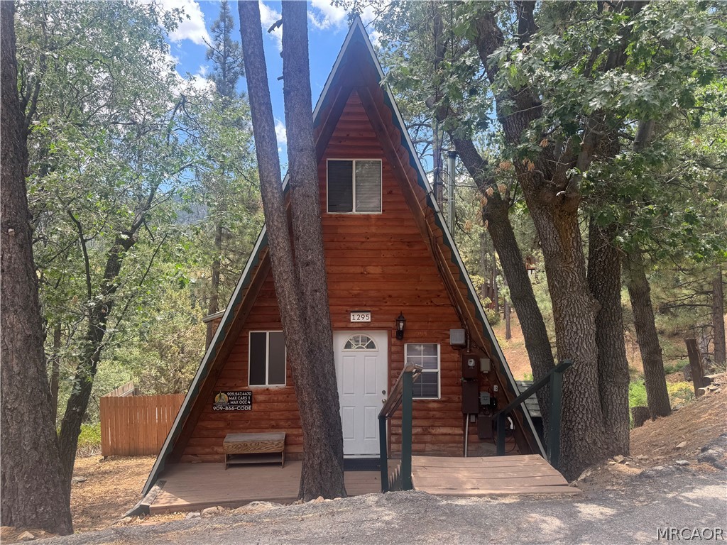 Residential Lease in Big Bear Lake