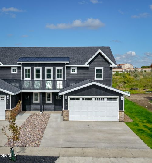 509 46th Street E, Williston, ND, 58801 | Card Image