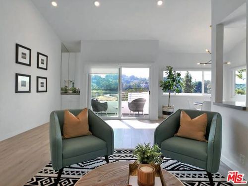 208-1900 Silver St, Los Angeles, CA, 90065 | Card Image