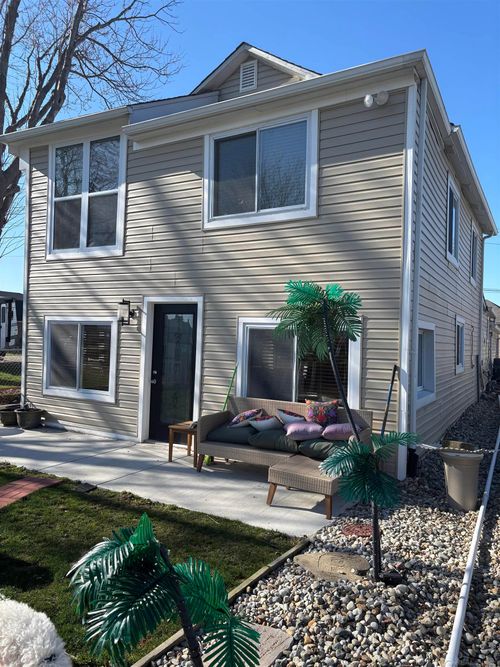 29445 Private Dr, Chesterfield, MI, 48047-5148 | Card Image