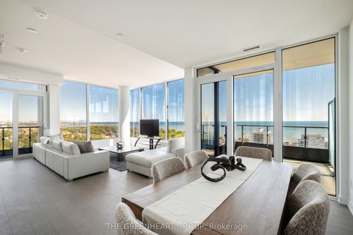 2102-28 Ann St, Mississauga, ON, L5G3G1 | Card Image