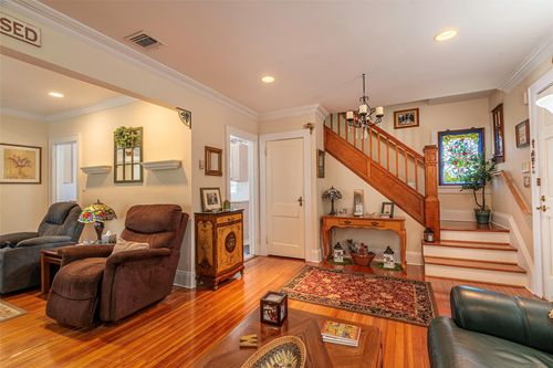 138 Oceanview Rd, East Rockaway, NY, 11518-1021 | Card Image