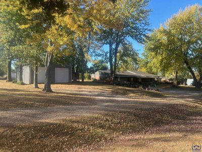 211 Columbia St, House other with 3 bedrooms, 1 bathrooms and null parking in Oskaloosa KS | Image 1