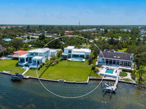 622 Bayshore Dr, Osprey, FL, 34229-9581 | Card Image