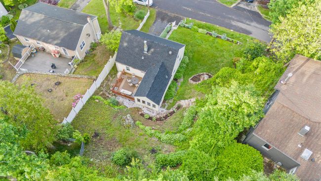 4 Buttonball Trl, House other with 3 bedrooms, 2 bathrooms and null parking in Norwalk CT | Image 26