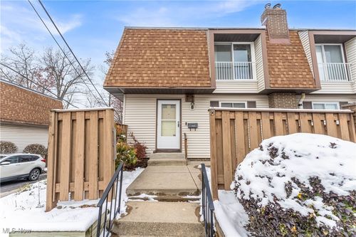 apt-k5-6470 State Rd, Parma, OH, 44134-4170 | Card Image