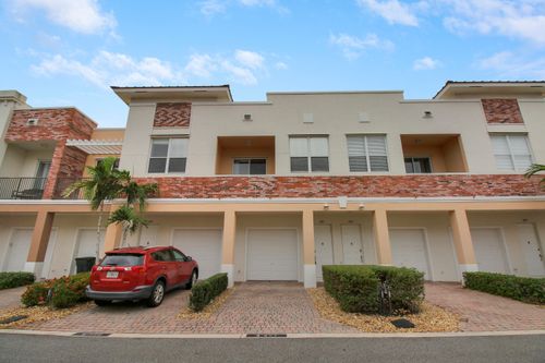 4207-10440 Sw Stephanie Way, Port St. Lucie, FL, 34987-1975 | Card Image
