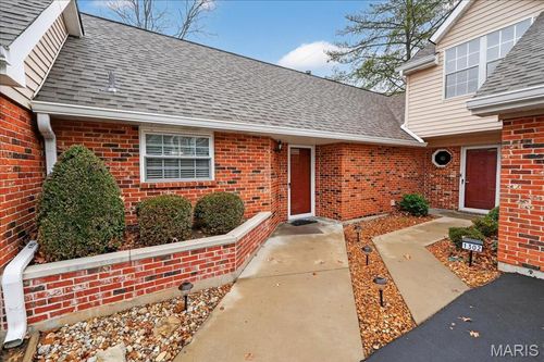 1300 Tahoe Valley Ct, Ballwin, MO, 63021-7641 | Card Image