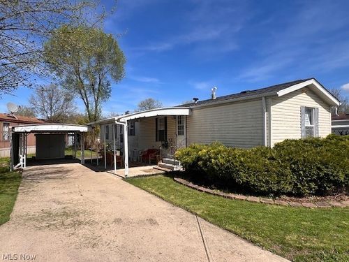 54 Flagler Dr, Olmsted Twp, OH, 44138-2961 | Card Image