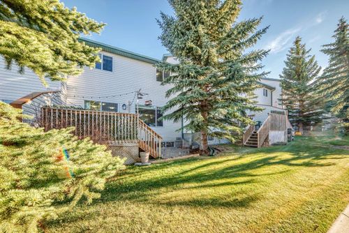 8-122 Bow Ridge Cres, Cochrane, AB, T4C1V9 | Card Image