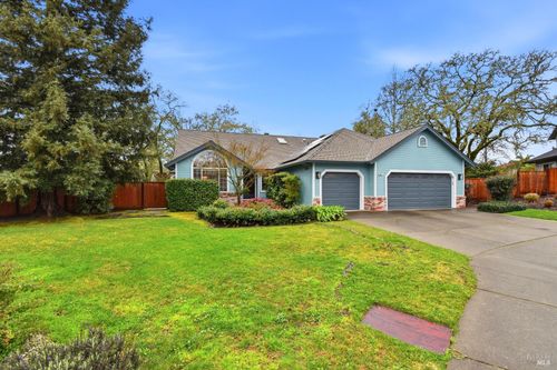 9595 Meadow Pl, Windsor, CA, 95492-8784 | Card Image