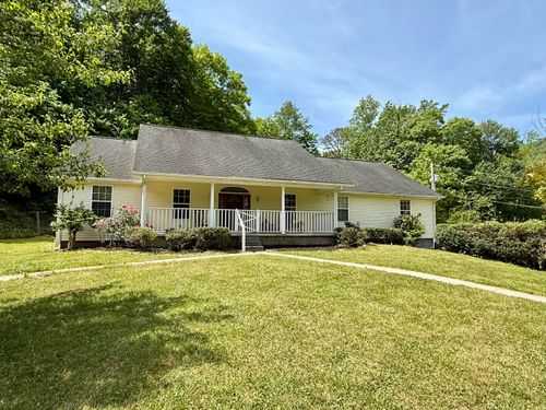75 Cedar Springs Ln, Barbourville, KY, 40906-7820 | Card Image