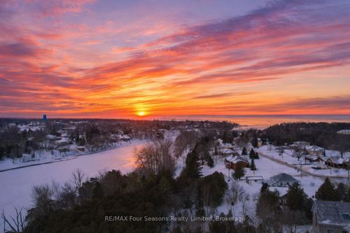 237 S Rankin St, Southampton, ON, N0H2L0 | Card Image