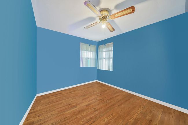 15951 160 Th Ave, Home with 4 bedrooms, 2 bathrooms and null parking in Howard Beach NY | Image 14