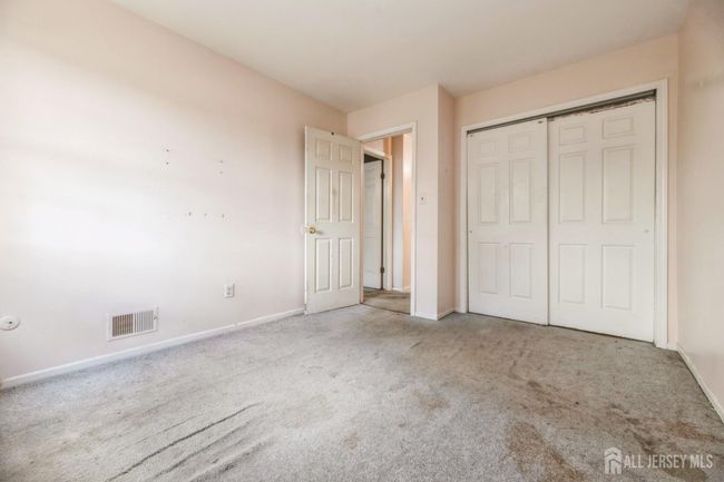 44 Townsend Dr, Townhouse with 3 bedrooms, 3 bathrooms and null parking in Matawan NJ | Image 17