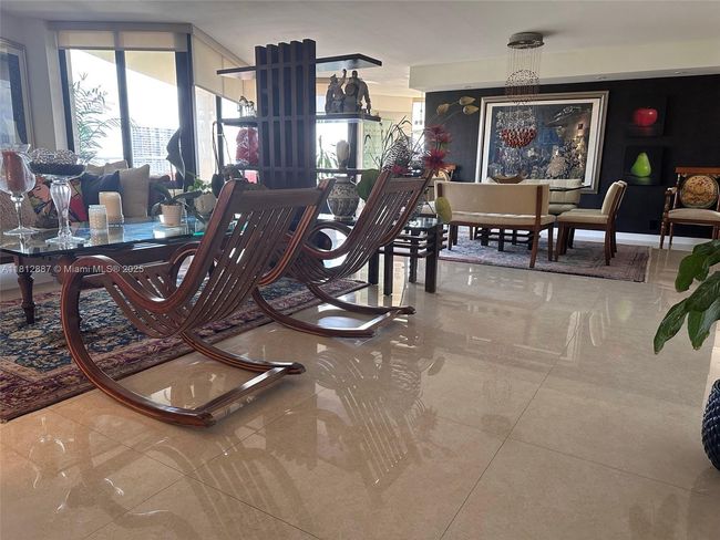 APT-1101 - 1000 Quayside Ter, Condo with 3 bedrooms, 3 bathrooms and null parking in Miami FL | Image 4