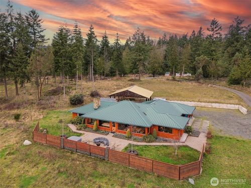127 Lake Farm Rd, Port Angeles, WA, 98362-9185 | Card Image