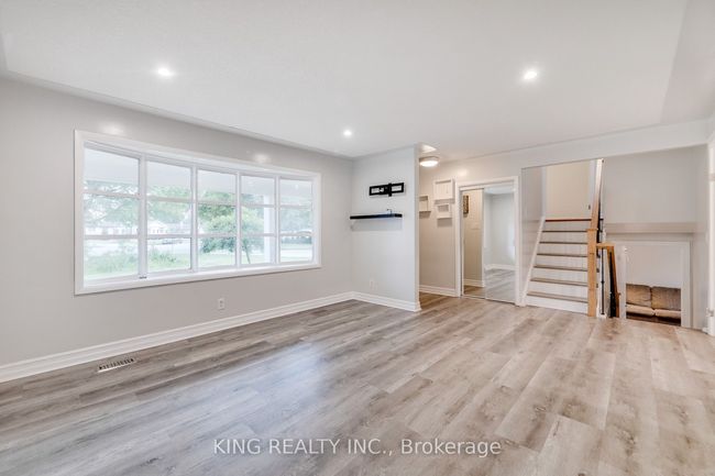 1761 Daleview Cres, House other with 4 bedrooms, 2 bathrooms and 8 parking in Cambridge ON | Image 13