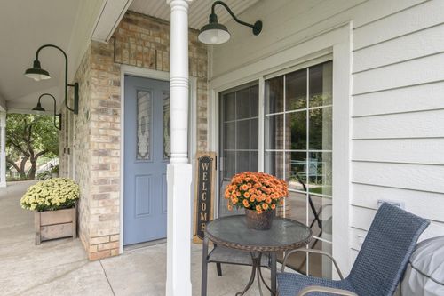 88-2732 Northview Road, Waukesha, WI, 53188 | Card Image