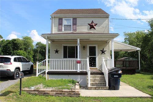 24 School Row St, POTTSVILLE, PA, 17901-8495 | Card Image