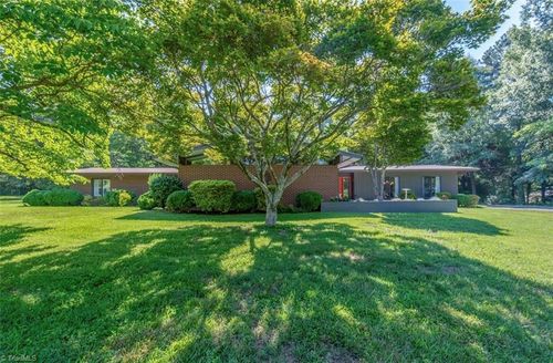 116 Maplewood Ave, Thomasville, NC, 27360-5630 | Card Image
