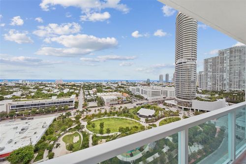 1908-650 W Ave 1908, Miami Beach, FL, 33139 | Card Image