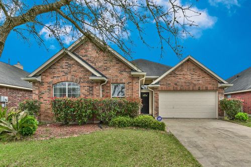 7611 Waterlilly Ln, Pearland, TX, 77581-7557 | Card Image