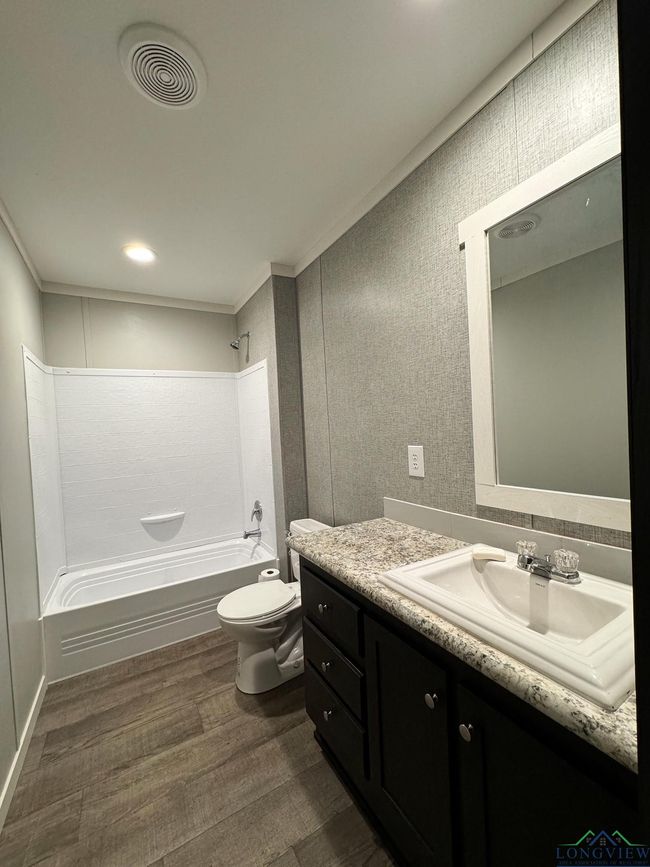 39 County Road 1206, House other with 3 bedrooms, 2 bathrooms and null parking in Daingerfield TX | Image 22