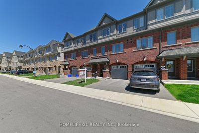 14 - 2607 Magdalen Path, Condo with 4 bedrooms, 3 bathrooms and 2 parking in Oshawa ON | Image 2