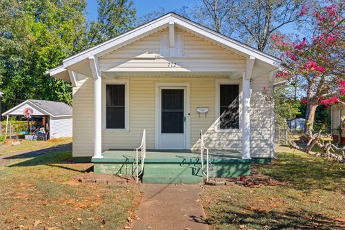 712 N Water St, Tuscumbia, AL, 35674-1136 | Card Image
