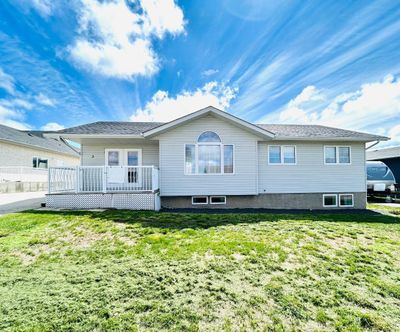 3 Byler Pl, House detached with 4 bedrooms, 2 bathrooms and 6 parking in Oyen AB | Image 1