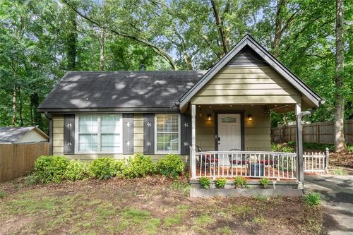 778 Mclendon Dr, Scottdale, GA, 30079-1009 | Card Image