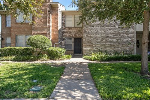 513 Towne House Ln, Richardson, TX, 75081-3529 | Card Image