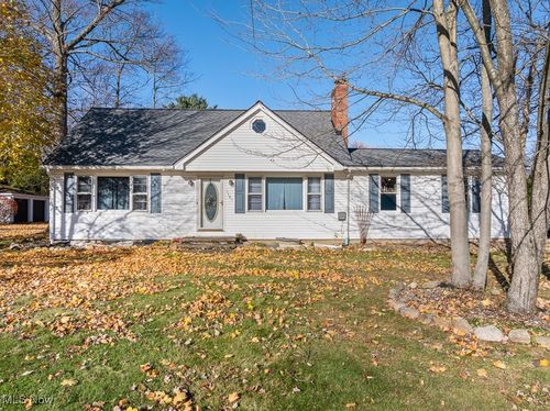 1161 Nandor Dr, Tallmadge, OH, 44278-1132 | Card Image