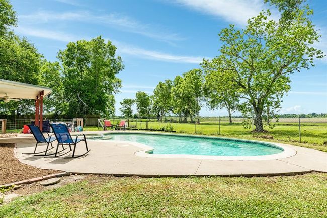 20108 Highway 36, House other with 3 bedrooms, 2 bathrooms and 2 parking in Guy TX | Image 24
