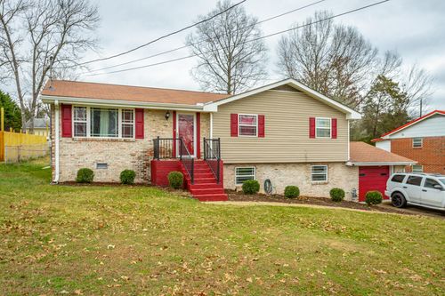 12 Maple Ln, Fort Oglethorpe, GA, 30742-3914 | Card Image