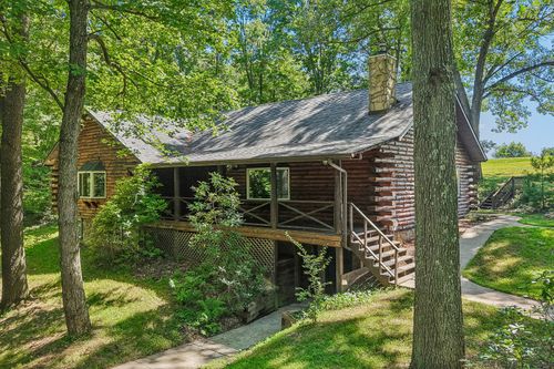 168 Airlane Dr, Hookstown, PA, 15050-9400 | Card Image