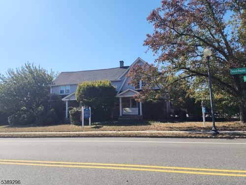 82 Newark Pompton Tpke, Riverdale, NJ, 07457-1452 | Card Image