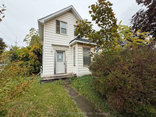 {{alt}} | Card Image