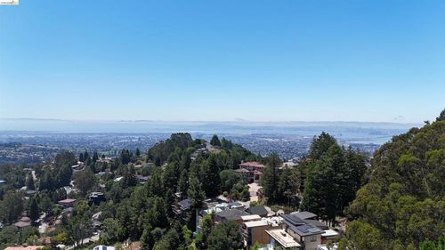 7150 Marlborough Ter, Berkeley, CA, 94705-1737 | Card Image