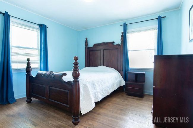 7 Walnut St, House other with 5 bedrooms, 2 bathrooms and null parking in Edison NJ | Image 14