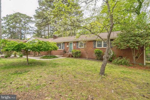 115 Mistletoe Dr, Newport News, VA, 23606-3607 | Card Image