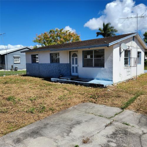 245 Sw 11th Ave, South Bay, FL, 33493-1917 | Card Image